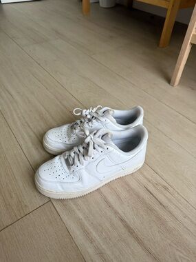 Nike Air Force 1 women’s 9.5